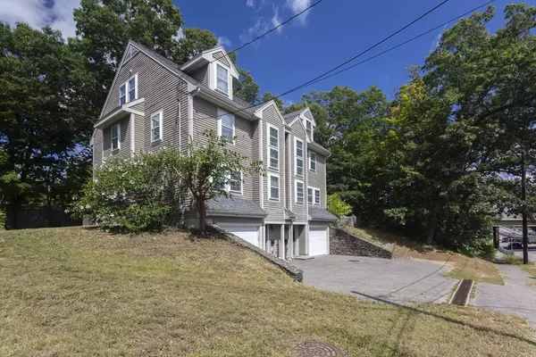 1077 Boylston St, Newton, MA 02461