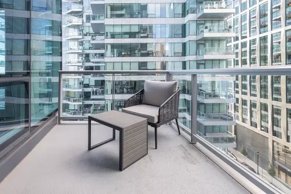 Boston, MA 02210,22 Liberty Drive #7G