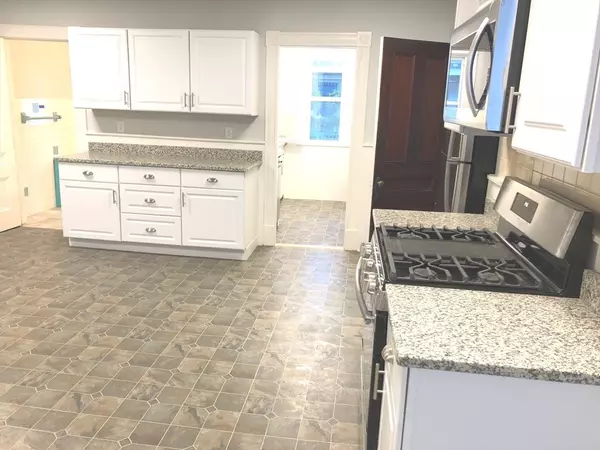 Lowell, MA 01852,505 High Street #505