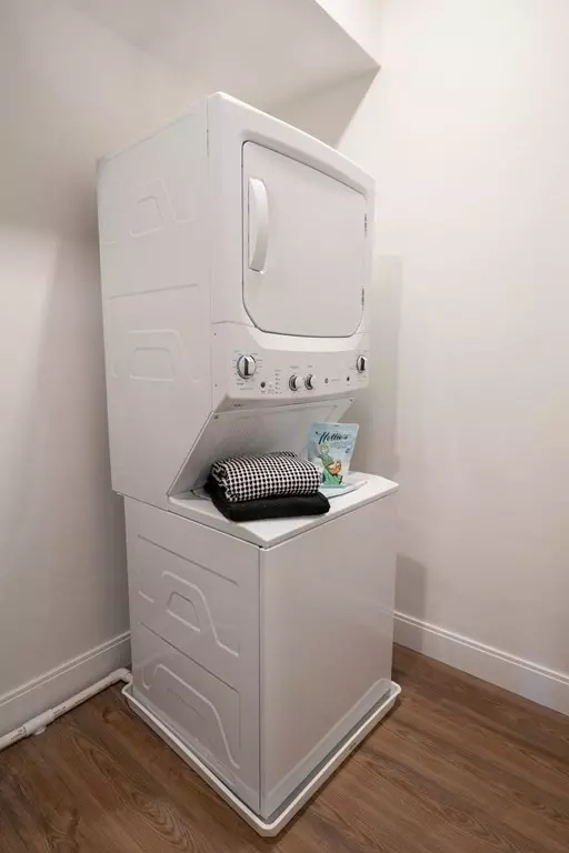 Lawrence, MA 01843,136 Essex St #501