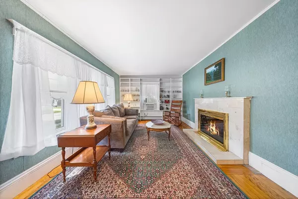 Worcester, MA 01602,34 Monroe Ave