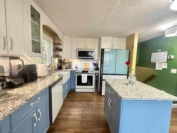 Everett, MA 02149,113 Harvard Street #1