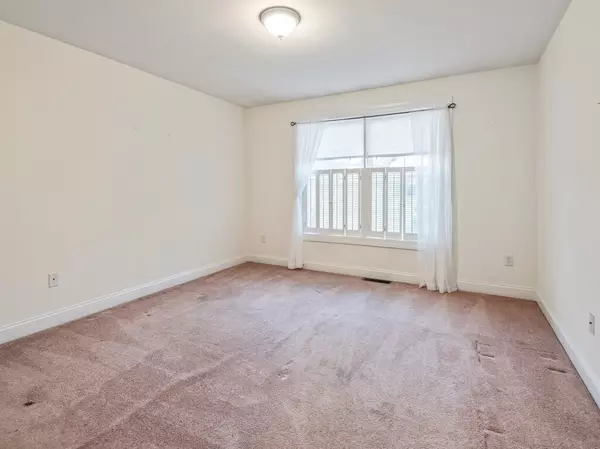 West Boylston, MA 01583,156 Hillside Village Dr #156