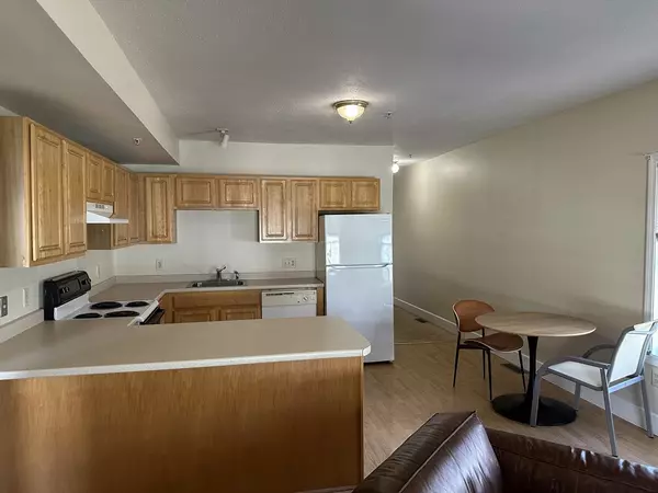 Ware, MA 01082,48 North Street #4