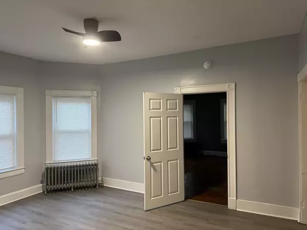 44 Belmont Ave, Springfield, MA 01108