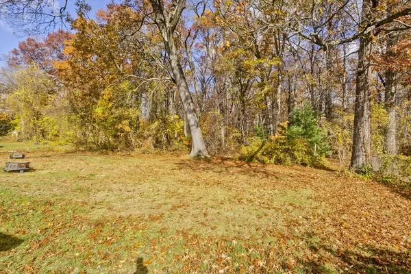 Agawam, MA 01001,267 Rowley St