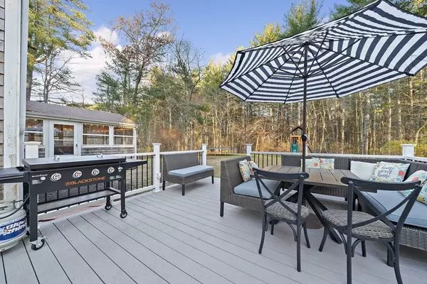 Plympton, MA 02367,15 Cross Street