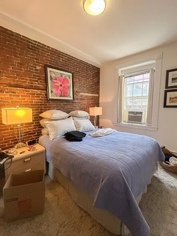 Boston, MA 02114,63 Hancock #3R