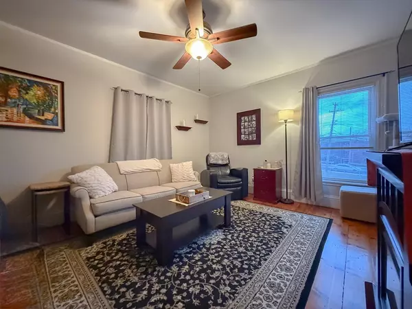 Braintree, MA 02184,173 Elm St #2