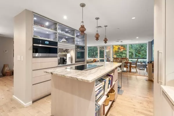 Boston, MA 02130,241 Perkins St #C306