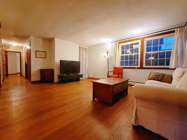 Lexington, MA 02421,24 Grapevine Avenue