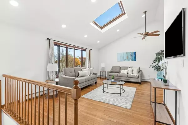 Stoneham, MA 02180,25 Murdoch Rd