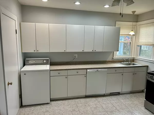 Peabody, MA 01960,130 Lowell Street