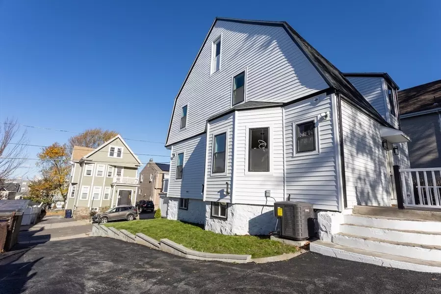 75 Sycamore St, Everett, MA 02149