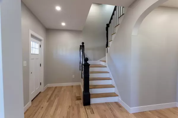 Everett, MA 02149,75 Sycamore St