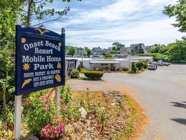 38 Amos Way, Wareham, MA 02571