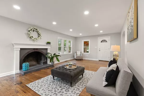 Shrewsbury, MA 01545,129A Maple Ave