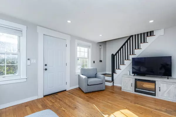 Methuen, MA 01844,3 Woekel Ter