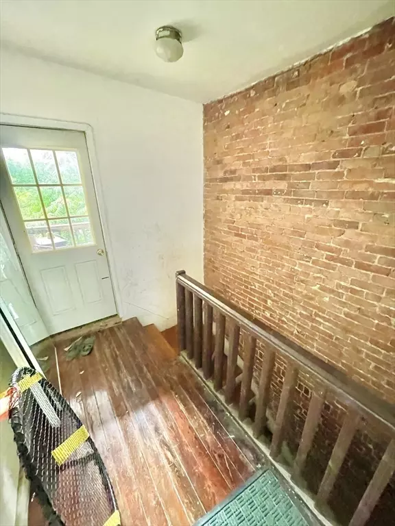 Cambridge, MA 02139,250-252 Western Ave #3