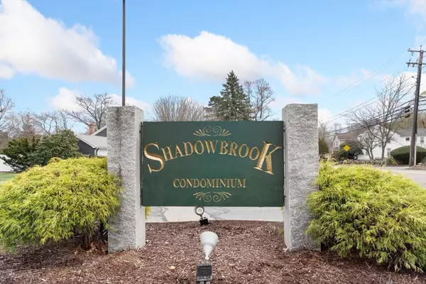 14 Shadowbrook Lane #30, Milford, MA 01757