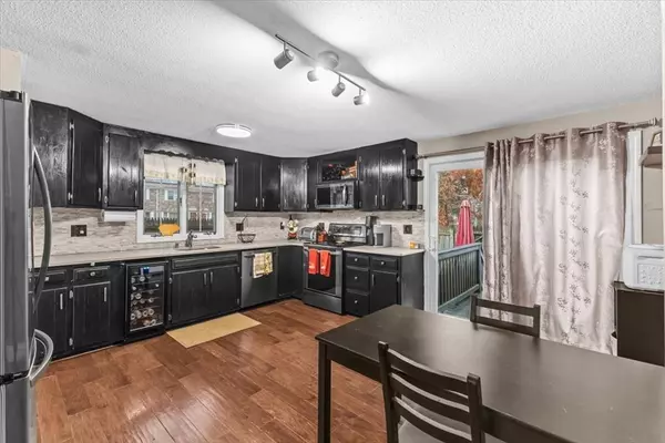 East Bridgewater, MA 02333,1 Robins St #1