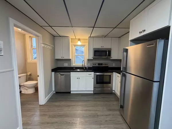 61 Lincoln Ave #2, Saugus, MA 01906