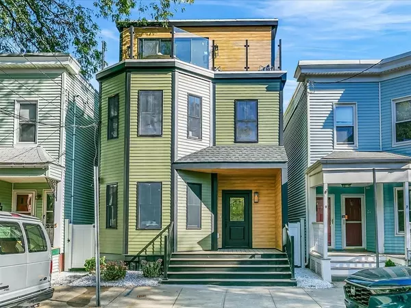 13 Palermo St #13, Cambridge, MA 02141