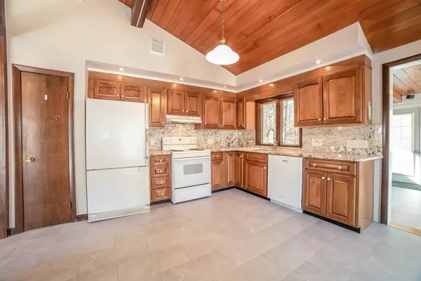 Holden, MA 01520,289 Bailey Road