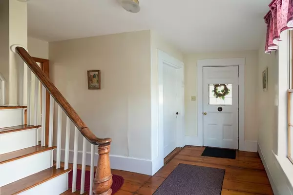 Merrimac, MA 01860,21-23 E Main St