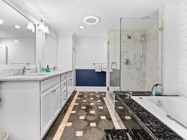 Boston, MA 02122,9 Park St #8