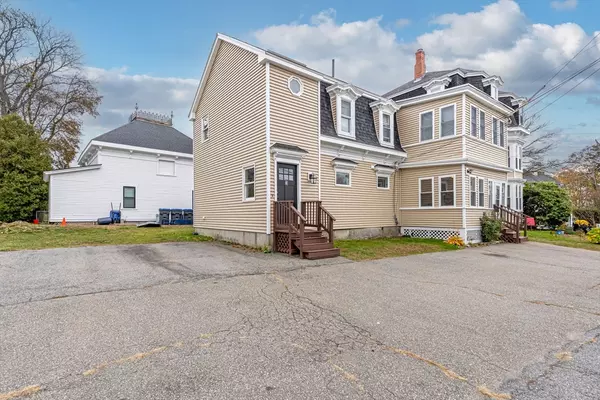 Methuen, MA 01844,26 High St #1R