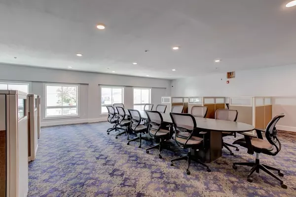 Medford, MA 02155,87 Medford #201