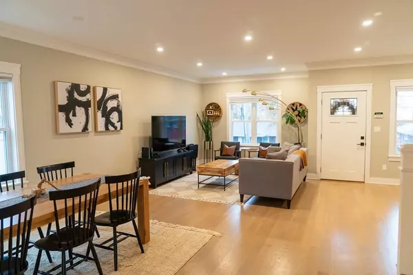 Revere, MA 02151,279 Suffolk Avenue #1