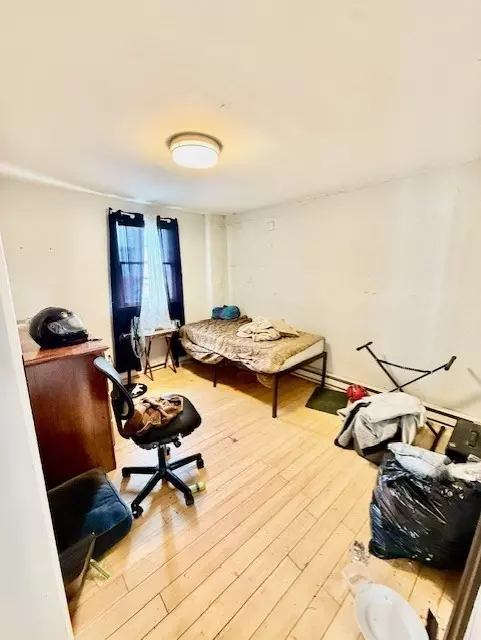 Everett, MA 02155,136 Bow #1A