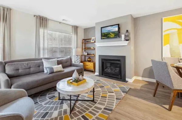 Marlborough, MA 01752,3 Farmhouse Lane #14-16