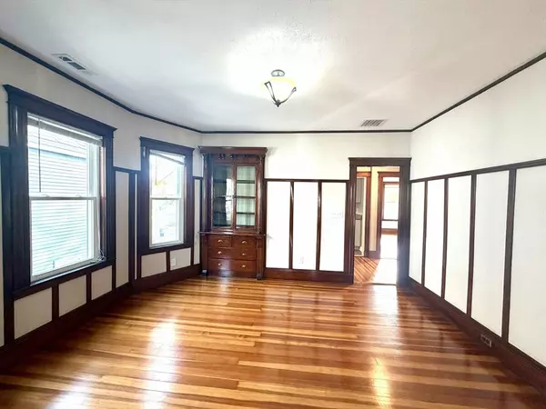 Medford, MA 02155,28 Stanley Ave #2