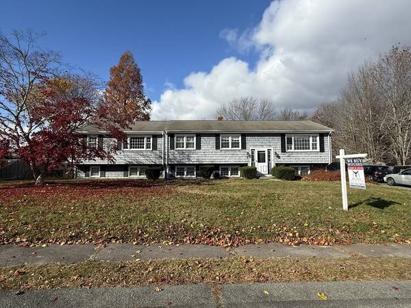 22 Old Coach Road, Whitman, MA 02382