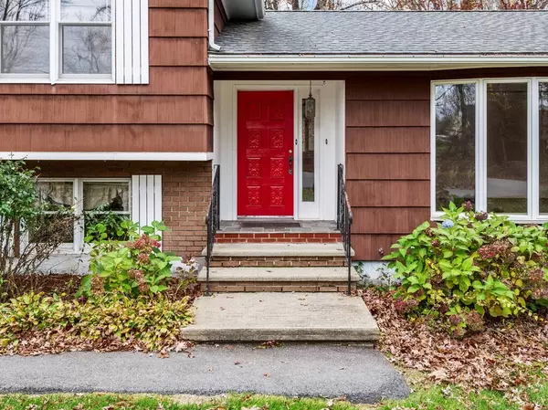 Sutton, MA 01590,21 Hutchinson Rd.