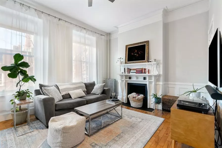 1411 Washington Street #5, Boston, MA 02118