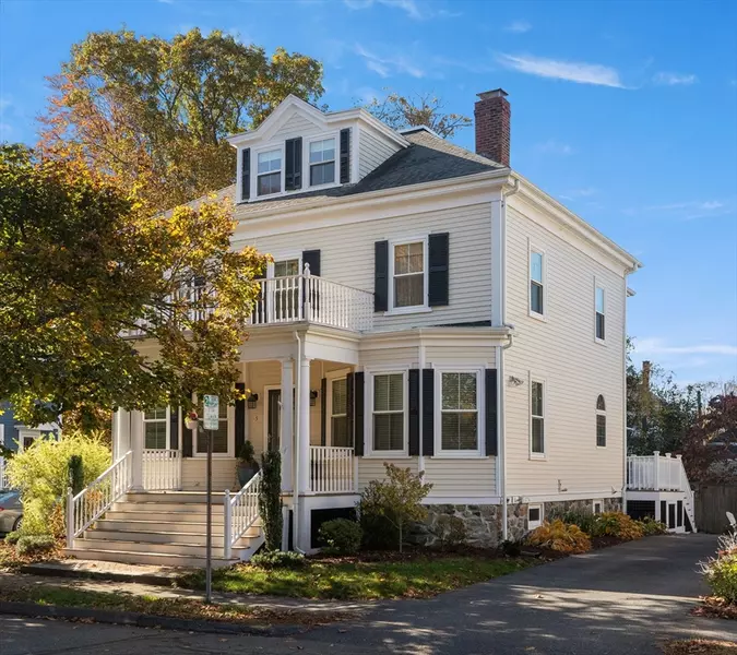 5 Beacon St, Danvers, MA 01923