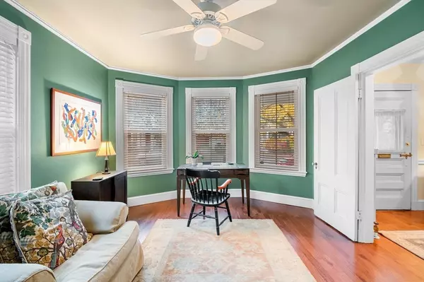 Danvers, MA 01923,5 Beacon St