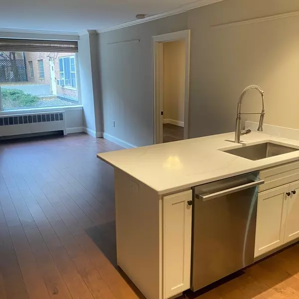 Boston, MA 02114,145 Pinckney St. #120