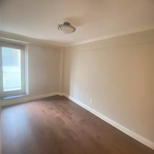 145 Pinckney St. #120, Boston, MA 02114