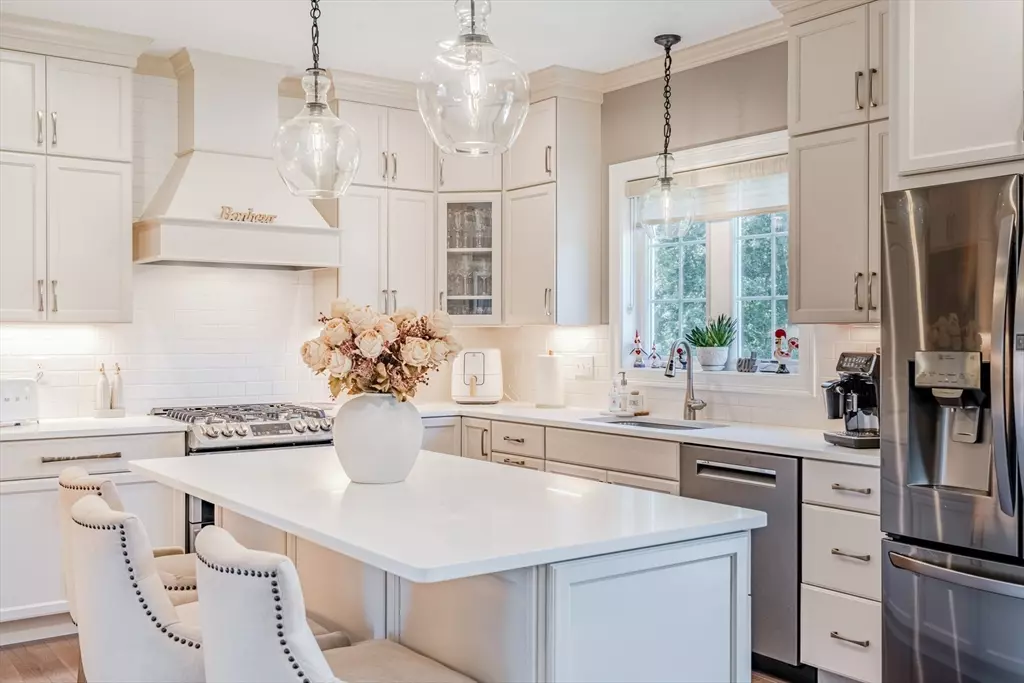 Cranston, RI 02921,59 Camden