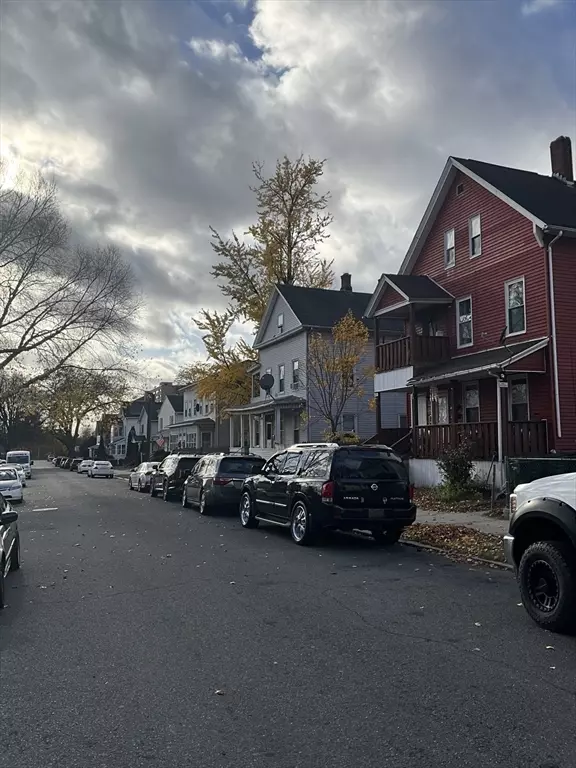 Springfield, MA 01104,66-68 Everett St