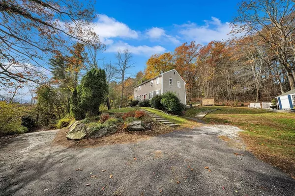 Franklin, MA 02038,851 Washington St