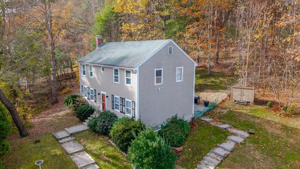 Franklin, MA 02038,851 Washington St