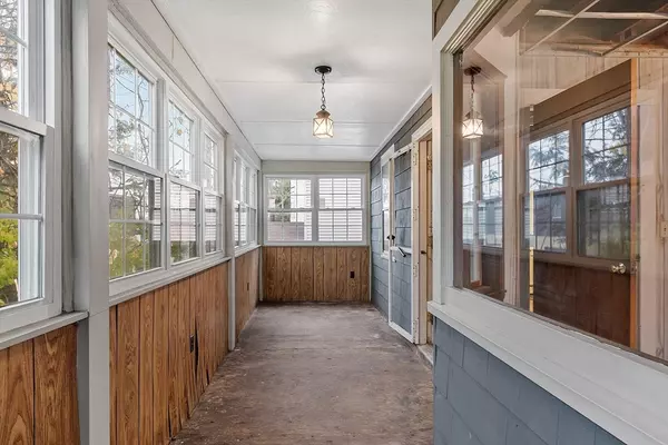 Wakefield, MA 01880,51 Crescent Street