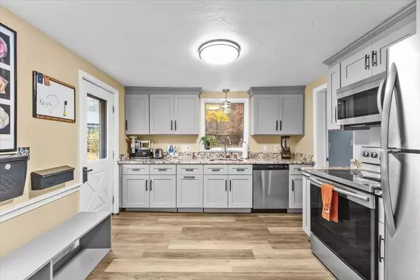 Hanson, MA 02341,456 Maquan Street