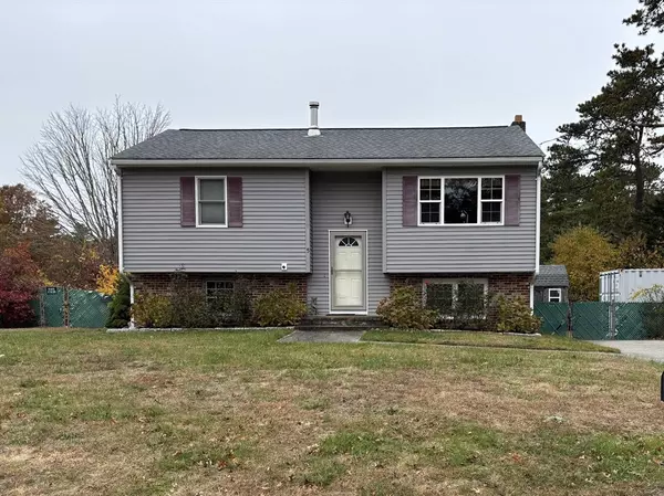 Wareham, MA 02538,5 Douglas Ln